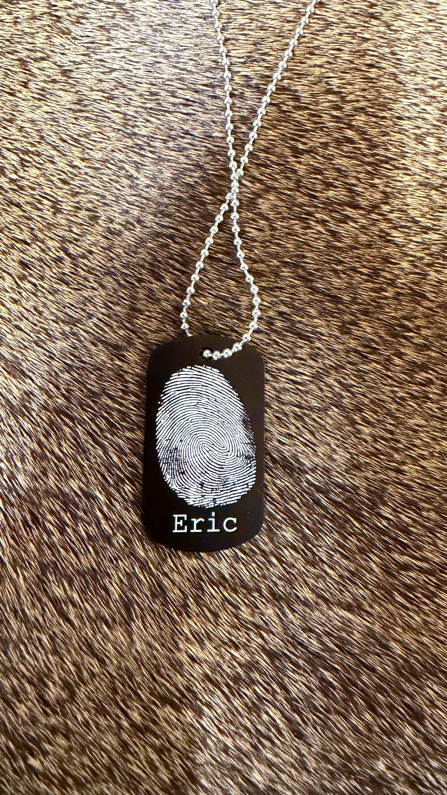 Custom Fingerprint Dog Tag Necklace – Personalized Valentine’s Day Keepsake